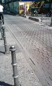 ドイツのインターロッキングブロック舗装(車道)